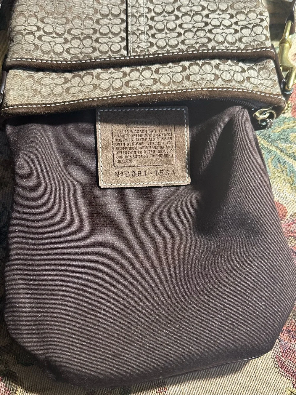 ✨ Coach Signature Swingpack Crossbody – Khaki/Brown Jacquard & Suede Trim